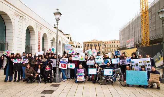 Sciopero degli studenti per salvare il pianeta: il Fridays for future  arrivato a Bari
